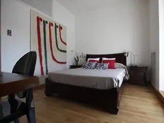 ** Гостевой дом Ht N°9 Colosseo Рим Италия